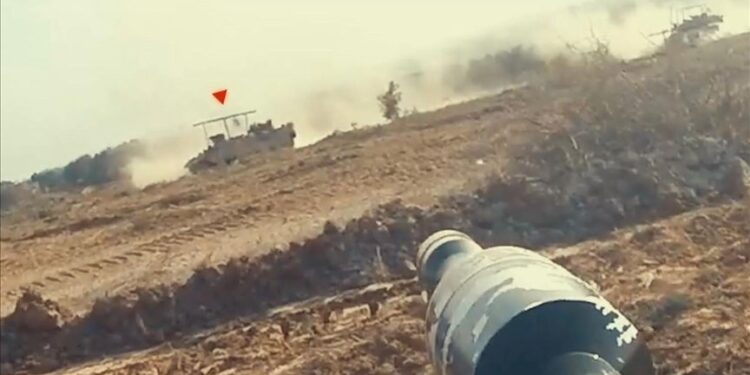 القسام تنجح في استهداف رتل آليات الاحتلال في رفح بكمين محكم