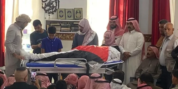 آلاف الأردنيين يشيعون جثمان الشهيد ماهر الجازي في مسقط رأسه بمعان