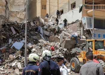 مصرع 3 مصريين في انهيار عقار بالإسكندرية