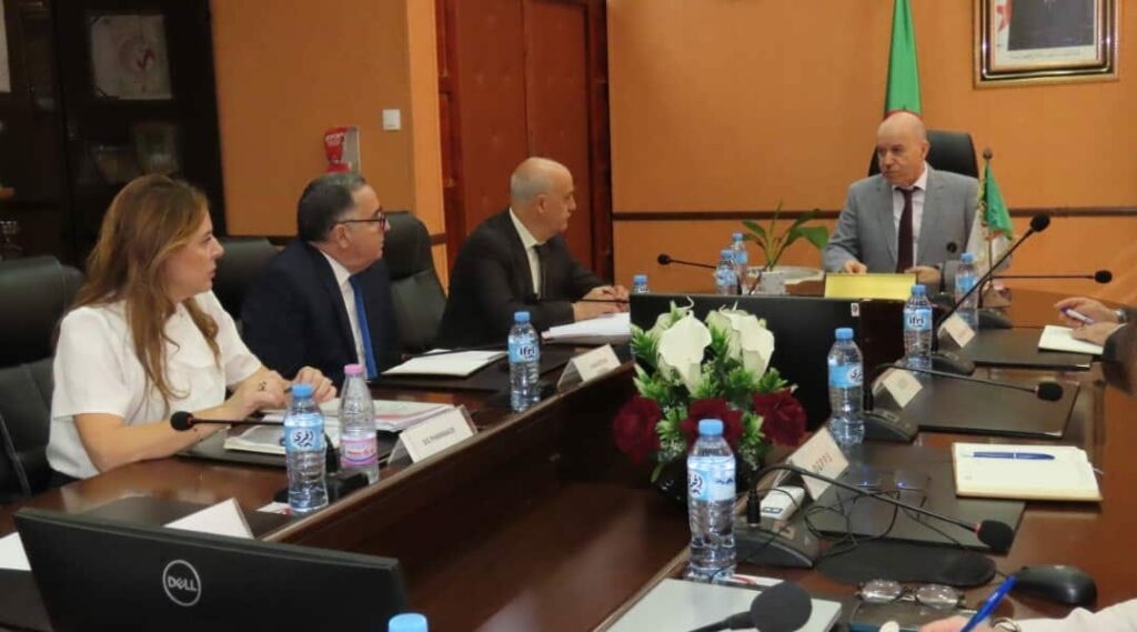 عودة وباء الملاريا في الجزائر: أزمات صحية تهدد الأرواح وتدفع السلطات للإعلان عن حالة الطوارئ