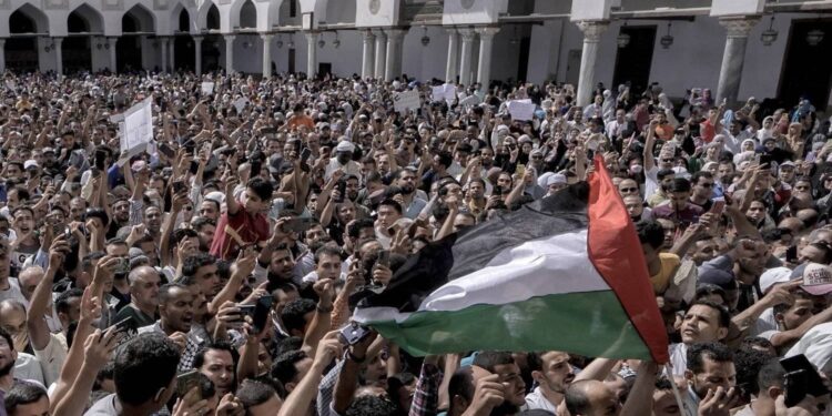 كيف تكون رجلا بأمة.. "التحرك الفردي بوعي جماعي"