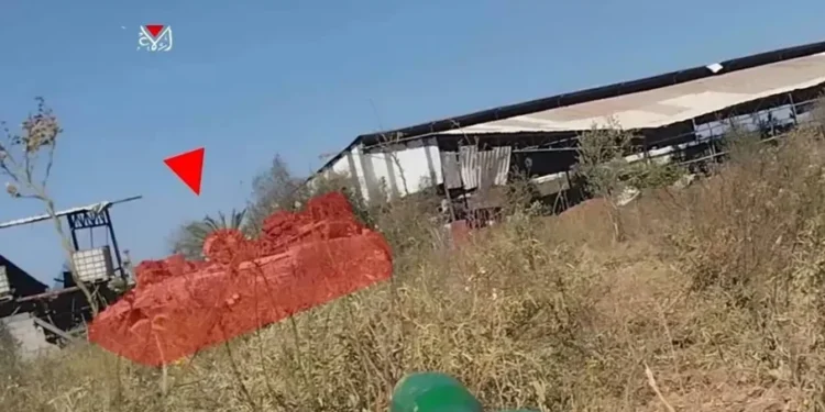 ما هي ناقلة الجنود "أشزاريت" التي دمرتها كتائب القسام في جباليا؟