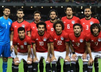 كرة القدم أم كرة اليد.. لماذا ينجح أحدهما ويخفق الآخر؟