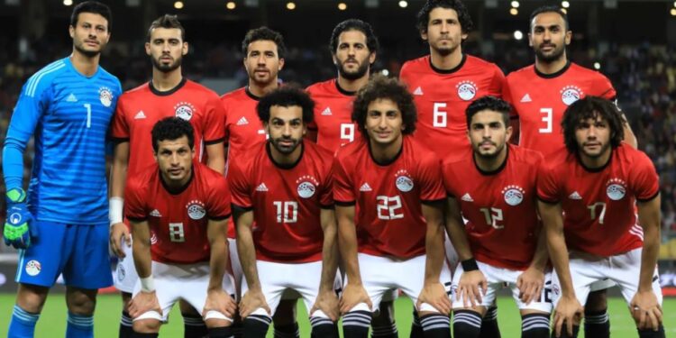 كرة القدم أم كرة اليد.. لماذا ينجح أحدهما ويخفق الآخر؟