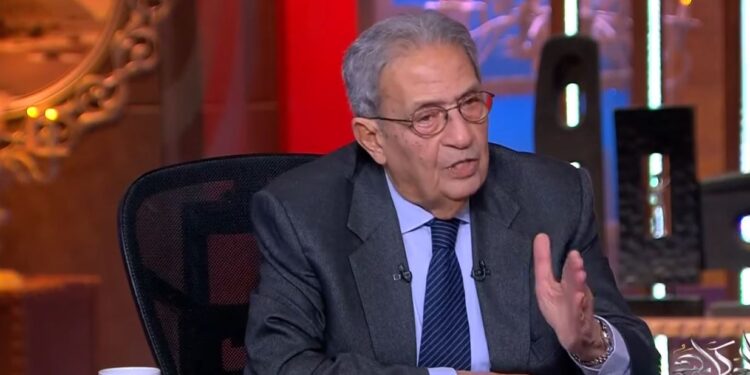 الاحتـ ـــ ـلال هو الجاني الحقيقي.. عمرو موسى يدافع عن المقـ ــاومة وعمرو أديب يتهمه بالتحمس لحمـ ــاس (شاهد)