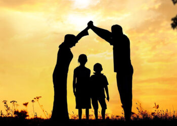 بين الحنية والحزم صراعات التربية